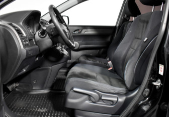 Подержанный автомобиль Honda CR-V 2011 года (10 фото)