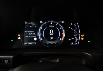 Подержанный автомобиль Lexus ES 2018 года (12 фото)