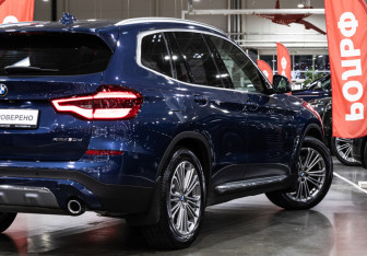 Подержанный автомобиль BMW X3 2018 года (7 фото)