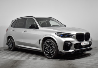 Подержанный автомобиль BMW X5 2020 года (3 фото)
