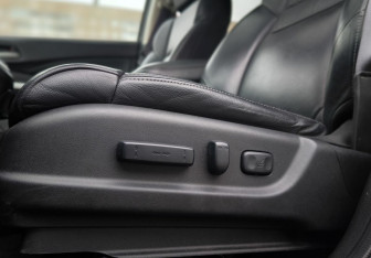 Подержанный автомобиль Honda CR-V 2014 года (20 фото)