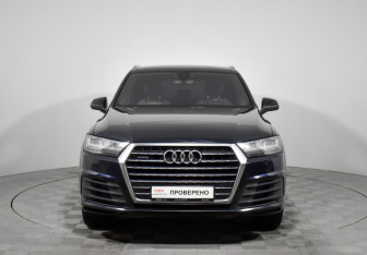 Подержанный автомобиль Audi Q7 2016 года (2 фото)