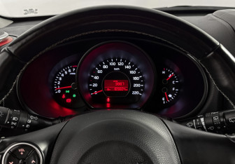 Подержанный автомобиль Kia Soul 2014 года (16 фото)