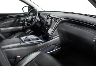 Подержанный автомобиль Hyundai Tucson 2021 года (15 фото)