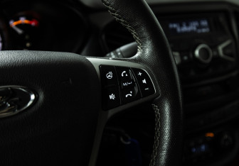 Подержанный автомобиль LADA (ВАЗ) Vesta Sedan 2020 года (15 фото)