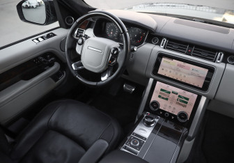 Подержанный автомобиль Land Rover Range Rover 2018 года (11 фото)