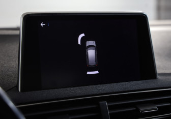 Подержанный автомобиль Peugeot 3008 2019 года (17 фото)