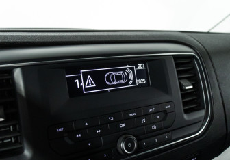 Подержанный автомобиль Citroen SpaceTourer 2020 года (18 фото)