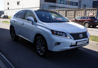 Подержанный автомобиль Lexus RX 2014 года (3 фото)