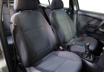 Подержанный автомобиль Skoda Octavia Liftback 2008 года (13 фото)