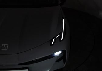 Подержанный автомобиль Zeekr X 2023 года (36 фото)