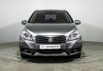 Подержанный автомобиль Suzuki SX4 Hatchback 2014 года (2 фото)