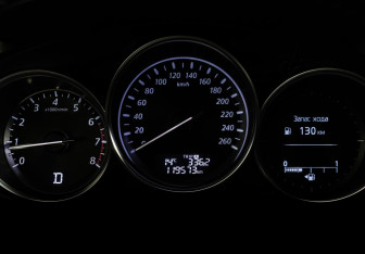 Подержанный автомобиль Mazda CX-5 2013 года (18 фото)