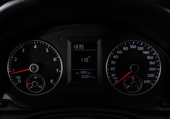 Подержанный автомобиль Volkswagen Jetta Sedan 2010 года (16 фото)