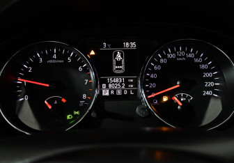 Подержанный автомобиль Nissan Qashqai 2013 года (12 фото)