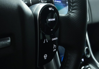 Подержанный автомобиль Land Rover Range Rover Sport 2018 года (21 фото)