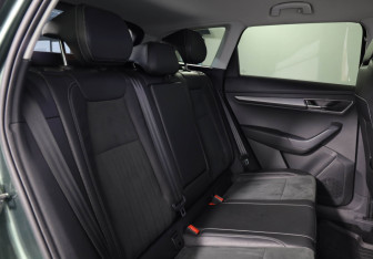 Подержанный автомобиль Skoda Karoq 2020 года (13 фото)
