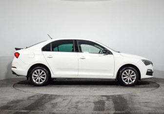 Подержанный автомобиль Skoda Rapid Liftback 2020 года (4 фото)