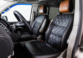 Подержанный автомобиль Volkswagen Multivan 2015 года (20 фото)