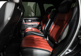 Подержанный автомобиль Land Rover Range Rover Sport 2012 года (10 фото)