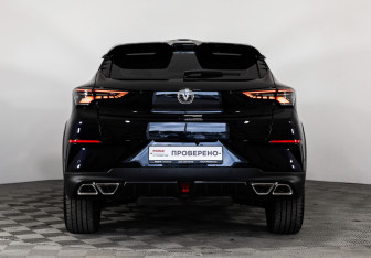 Подержанный автомобиль Changan UNI-T 2023 года (8 фото)