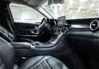Подержанный автомобиль Mercedes-Benz GLC AMG 2016 года (13 фото)