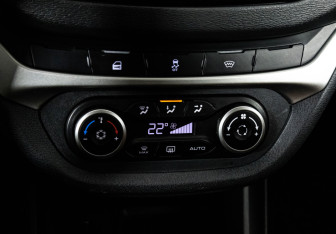 Подержанный автомобиль LADA (ВАЗ) Vesta Wagon 2021 года (14 фото)