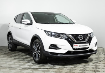 Подержанный автомобиль Nissan Qashqai 2021 года (3 фото)