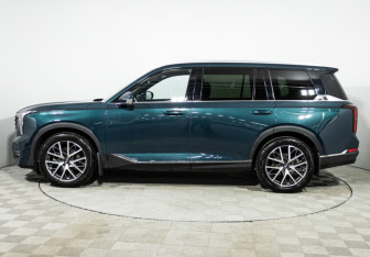 Подержанный автомобиль GAC GS8 2024 года (8 фото)