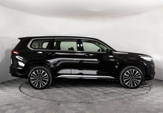 Подержанный автомобиль Exeed VX 2023 года (5 фото)