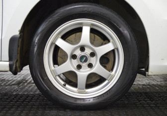 Подержанный автомобиль Volkswagen Polo Sedan 2016 года (9 фото)