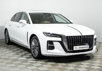 Подержанный автомобиль Hongqi H5 2023 года (3 фото)