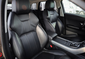 Подержанный автомобиль Land Rover Range Rover Evoque 2018 года (24 фото)