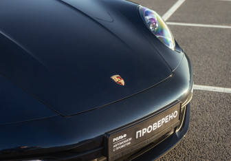 Подержанный автомобиль Porsche 911 Coupe 2021 года (10 фото)