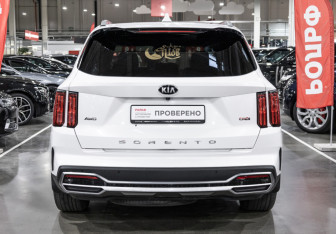 Подержанный автомобиль Kia Sorento 2020 года (9 фото)