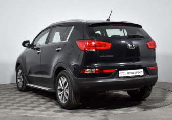 Подержанный автомобиль Kia Sportage 2015 года (7 фото)