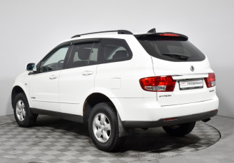 Подержанный автомобиль SsangYong Kyron 2012 года (7 фото)