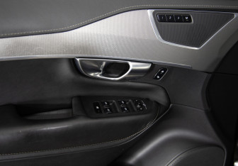 Подержанный автомобиль Volvo XC90 2019 года (20 фото)