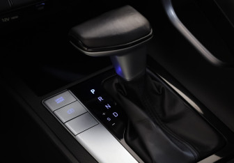 Подержанный автомобиль Hyundai Elantra Sedan 2021 года (15 фото)