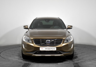 Подержанный автомобиль Volvo XC60 2017 года (2 фото)
