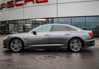 Подержанный автомобиль Audi A6 Sedan 2021 года (8 фото)