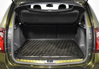 Подержанный автомобиль Renault Duster 2017 года (17 фото)