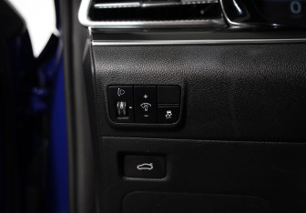 Подержанный автомобиль Kia K5 2020 года (19 фото)