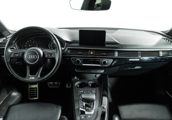 Подержанный автомобиль Audi A5 Coupe 2017 года (13 фото)