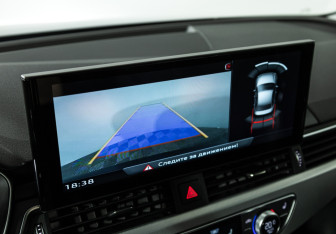 Подержанный автомобиль Audi A4 Sedan 2015 года (17 фото)