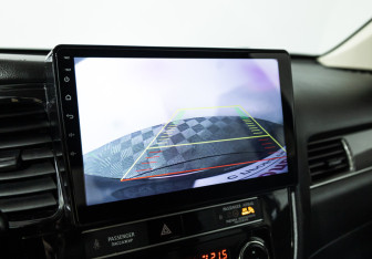 Подержанный автомобиль Mitsubishi Outlander 2019 года (15 фото)