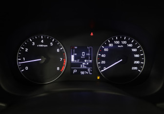 Подержанный автомобиль Hyundai Creta 2017 года (19 фото)