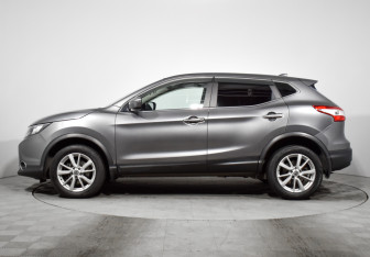 Подержанный автомобиль Nissan Qashqai 2018 года (8 фото)