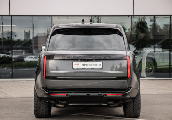 Подержанный автомобиль Land Rover Range Rover 2023 года (7 фото)