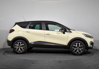 Подержанный автомобиль Renault Kaptur 2018 года (4 фото)
